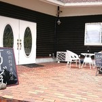 オリーブの風 - 玄関の様子