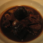 ル ベナトン - イノシシの赤ワイン煮