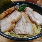 秀吉家 - 分厚いチャーシュー&つけ麺