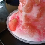 天然温泉 博多湯 - いちごが凍ってます