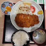 茨城もりの市場食堂 - ローズポークのとんかつ定食1,080円