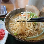 Hachiman Ramen - 細麺
