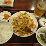 チャイナ厨房 - 回鍋肉定食+ビール