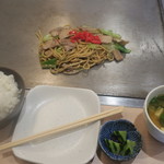 TEPPAN 健心 - 焼きそばランチ