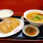 水舞饌 - 餃子定食930円(税込)