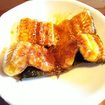 飴源 - 艶々ふっくらの特大天然鰻