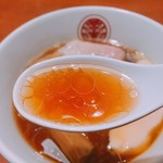 らぁ麺 とうひち - 鶏醤油らぁ麺  スープリフト