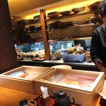 Shunsai Sakana To Sake Takumikakurega - 綺麗で清潔感ある厨房と素敵な『器』たち♪