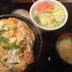 炉ばた肥後ちゃぼ - カツ丼（630円）