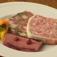 ・Assiette de Charcuterie