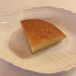 RISTORANTE REGA - フォカッチャ、ローズマリーの風味が香ばしい