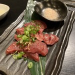 三九〇均一焼肉酒場 森崎有三 - 