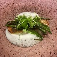 Grand rocher - 鯛のポワレ。泡になったソースがふわふわ。