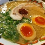 暖暮 那覇牧志店 - 煮玉子のせラーメン