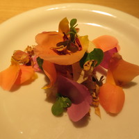 RISTORANTE IL NODO - 薔薇と才巻海老・カタバミ草