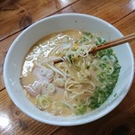 麺謹製3L's - 麺のリフトアップ