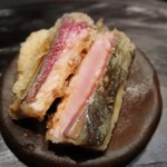 てんぷら　成生 - 天候が悪い中に唯一あがった鯵です。
      小振りで火加減が難しいとのことでしたが
      バッチリ、美味しかったです(*´艸`*)