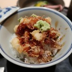 てんぷら　成生 - 僕は天丼をチョイス！
      この日は良い鱧があって、天茶は鱧でした。