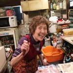 屋台中村 - お母ちゃんは口は悪いが目は笑ってます