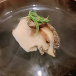 御料理 光安 - 煮物椀  三重のアワビ