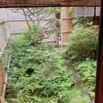 御料理 光安 - 中庭