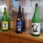 みなと食堂 - 内観（酒）