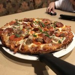 Round Table Pizza - 