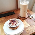 403ノットファウンド - 木苺とクリームチーズ(税込５５０円)とアイスマサラチャイ(税込５８０円)。