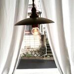 403ノットファウンド - 上からぶら下がるランプがみな？違っていて、やっぱり効果的。