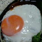 花まる弁当 - 目玉焼きに隠れた目玉焼き大のハンバーグ