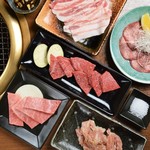 黒毛和牛焼肉と本格もつ鍋 山樹 - 