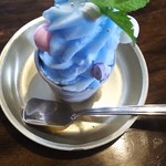 うふcafe - ポップなアイスクリーム