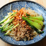 蘭州牛肉麺 思泊湖