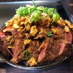 Teppanyaki Suteki Dainingu Happi Baffaro - 特盛ステーキ丼1