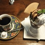 窯右衛門 - 雪室珈琲、ミニパフェバニラ。