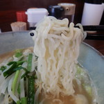 Ramen Jin - 縮れ細麺の自家製麺