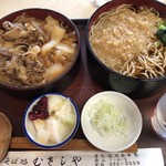 Sobadokoro Musashiya - ♪合わせ牛丼（温かい蕎麦）￥950