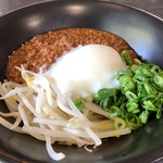 Resutoran Uesutan - 汁なし担々麺セット 1080円。