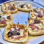 チーズ×チーズ Bistro HAYASHI - 油あげのパリッとピザ風¥626(税込)