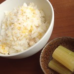 杏ダイニング - 混御飯(道産米/白花豆/稲黍)と香物(蕗塩漬)；混御飯はムチもちホクホク, 蕗塩漬がシャクシャク鮮烈 @2019/06/29