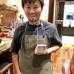 傳 - 2019年の最新トロフィーと一緒に