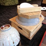 松葉温泉 滝の湯 - お釜で炊いたご飯