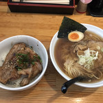 麺屋 千葉 JAPAN Miyagi  - 中華そばJAPANと豚ライス