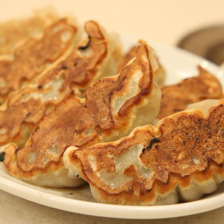 餃子酒場 石田部屋_1