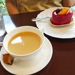 フランス菓子 イヴリーヌ - 