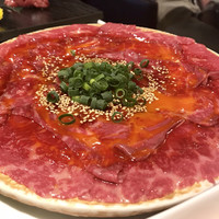 肉の匠 将泰庵 船橋駅前 はなれ店 - 王者のユッケ