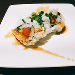 モデスティ - 本日のロール寿司   サーモンとアボカド