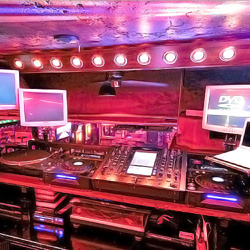 座席 ミルウォーキーバー （MILWAUKEE BAR） 六本木/ダイニングバー 食べログ