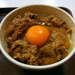 Sukiya - 牛丼並盛りに卵のせ