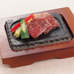 Lava-Yogan-yaki (roasted on a hot stone) Kuroge Wagyu beef